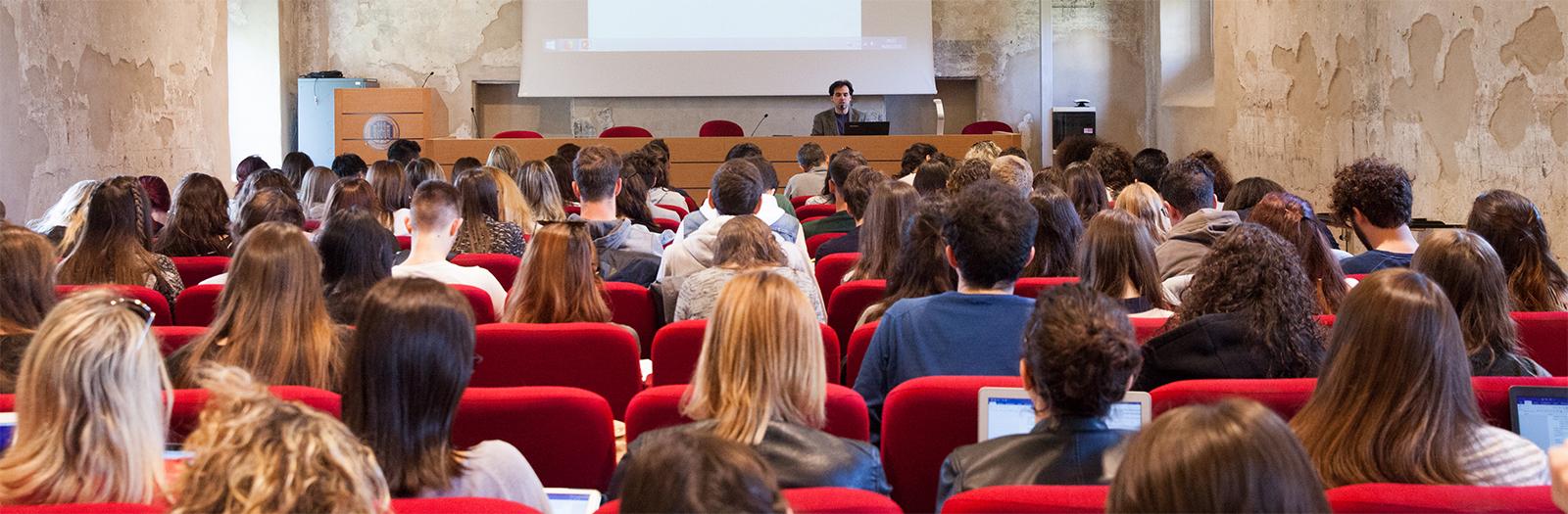 Lezione in Sala Castoldi, sede di S. Agostino. Ph. Laura Pietra